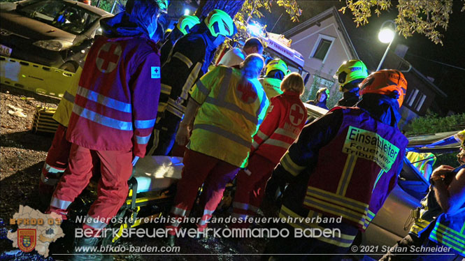 20210809 Verkehrsunfall bei der Ortseinfahrt Tribuswinkel  Foto:  Stefan Schneider