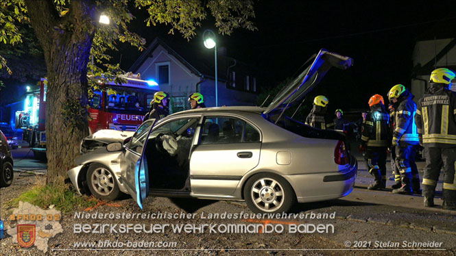 20210809 Verkehrsunfall bei der Ortseinfahrt Tribuswinkel  Foto:  Stefan Schneider