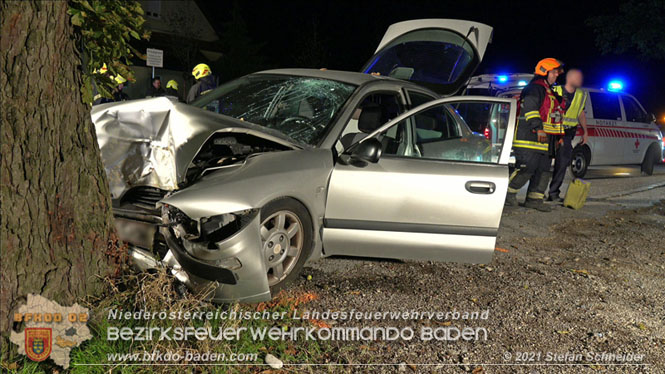 20210809 Verkehrsunfall bei der Ortseinfahrt Tribuswinkel  Foto:  Stefan Schneider