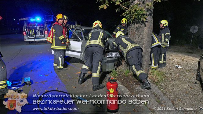 20210809 Verkehrsunfall bei der Ortseinfahrt Tribuswinkel  Foto:  Stefan Schneider