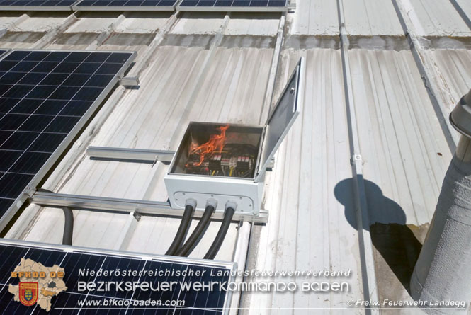 20210810 Unterstützung bei einem Brand in Pottendorf Foto: © Freiwillige Feuerwehr Landegg 20210810 Unterstützung bei einem Brand in Pottendorf Foto: © Freiwillige Feuerwehr Landegg