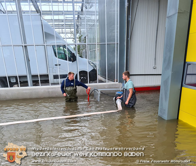 20210817 Auspumparbeiten nach Unwetter in Mllersdorf  Foto: Freiwillige Feuerwehr Mllersdorf