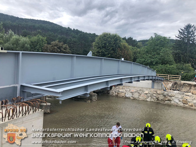 20210819 Arbeitsunfall bei neuer Triestingbrücke in St.Veit/Triesting  Foto: © Johannes Weinbauer FF St.Veit/Triesting