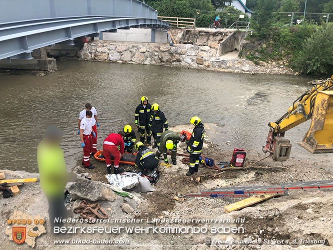 20210819 Arbeitsunfall bei neuer Triestingbrücke in St.Veit/Triesting Foto: © Johannes Weinbauer FF St.Veit/Triesting 20210819 Arbeitsunfall bei neuer Triestingbrücke in St.Veit/Triesting Foto: © Johannes Weinbauer FF St.Veit/Triesting