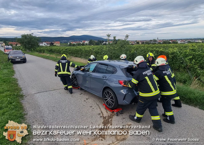 20210829 Verkehrsunfall auf der Weinbergstraße bei Sooß  Foto: © Freiwillige Feuerwehr Sooß