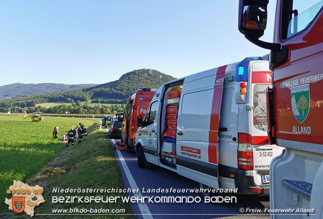 20210908 Verkehrsunfall auf der B210 Foto: © Freiwillige Feuerwehr Alland 20210908 Verkehrsunfall auf der B210 Foto: © Freiwillige Feuerwehr Alland