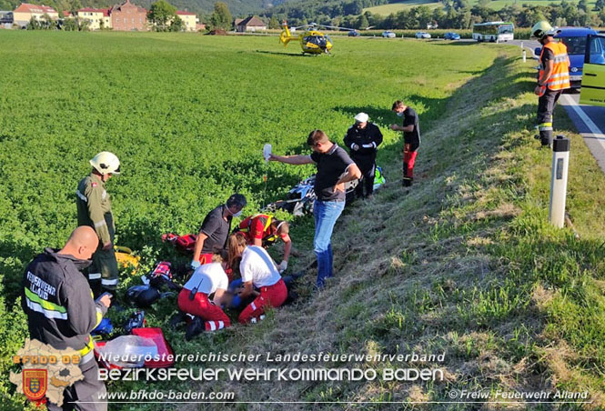 20210908 Verkehrsunfall auf der B210 Foto: © Freiwillige Feuerwehr Alland 20210908 Verkehrsunfall auf der B210 Foto: © Freiwillige Feuerwehr Alland