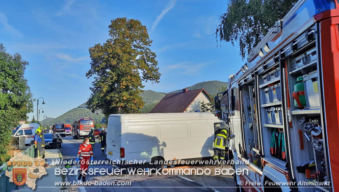 20210910 Schwerer Verkehrsunfall auf der B18 bei Altenmarkt/Thenneberg  Foto:  Freiwillige Feuerwehr Altenmarkt/Triesting