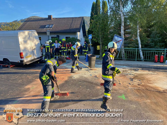 20210910 Schwerer Verkehrsunfall auf der B18 bei Altenmarkt/Thenneberg  Foto:  Freiwillige Feuerwehr Altenmarkt/Triesting