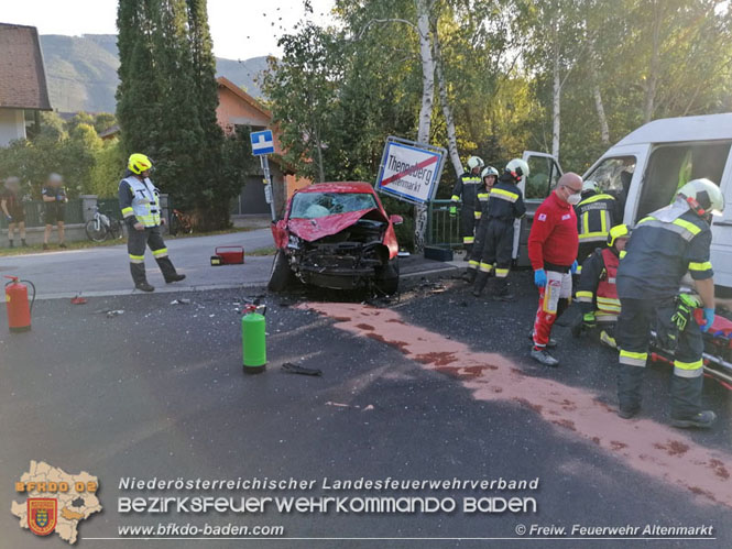 20210910 Schwerer Verkehrsunfall auf der B18 bei Altenmarkt/Thenneberg  Foto:  Freiwillige Feuerwehr Altenmarkt/Triesting