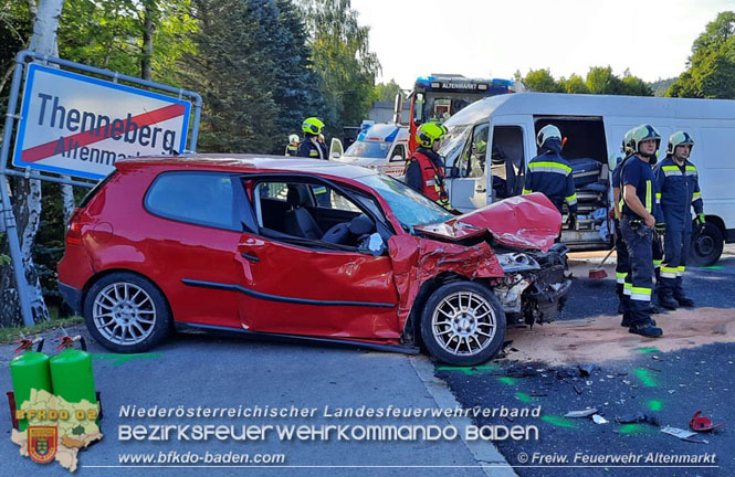 20210910 Schwerer Verkehrsunfall auf der B18 bei Altenmarkt/Thenneberg  Foto:  Freiwillige Feuerwehr Altenmarkt/Triesting