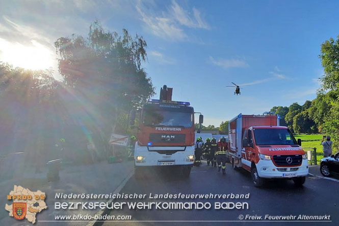 20210910 Schwerer Verkehrsunfall auf der B18 bei Altenmarkt/Thenneberg  Foto:  Freiwillige Feuerwehr Altenmarkt/Triesting