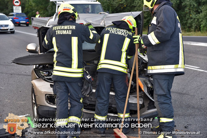 20210914 Verkehrsunfall mit 2 Fahrzeugen im Frhverkehr   Fotos:  Thomas Lenger Monatsrevue