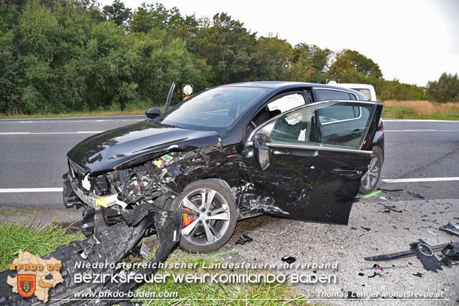 20210914 Verkehrsunfall mit 2 Fahrzeugen im Frhverkehr   Fotos:  Thomas Lenger Monatsrevue