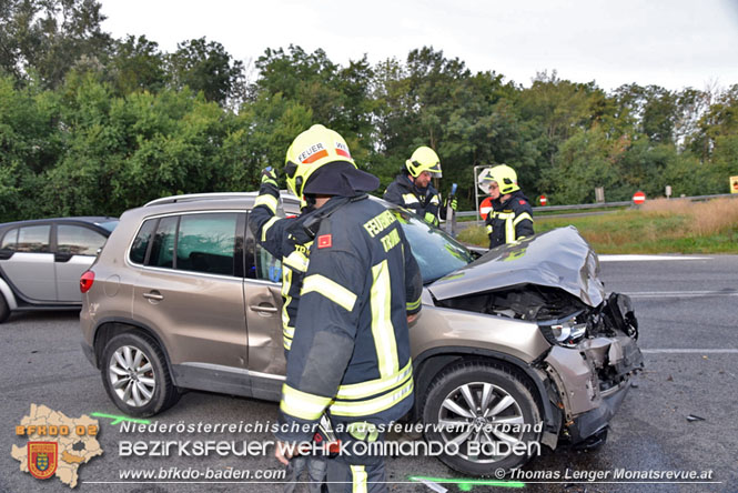 20210914 Verkehrsunfall mit 2 Fahrzeugen im Frhverkehr   Fotos:  Thomas Lenger Monatsrevue