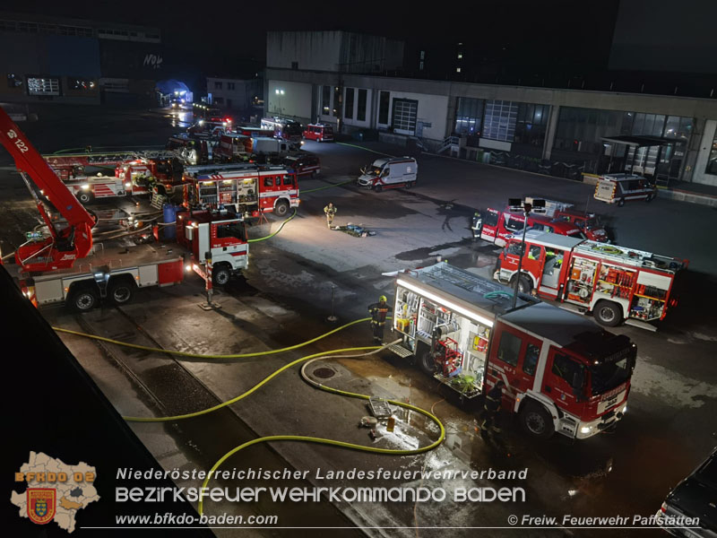 20210921 B4 Großbrand im Gewerbepark Traiskirchen 20210921 B4 Großbrand im Gewerbepark Traiskirchen
