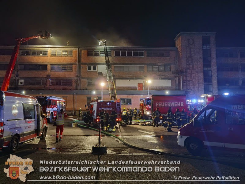 20210921 B4 Großbrand im Gewerbepark Traiskirchen 20210921 B4 Großbrand im Gewerbepark Traiskirchen