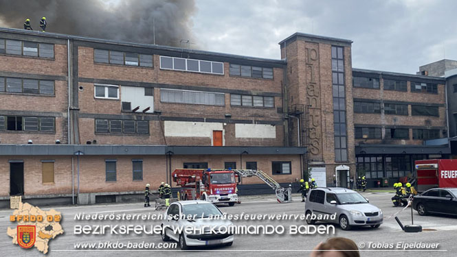 20210921 B4 Großbrand im Gewerbepark Traiskirchen