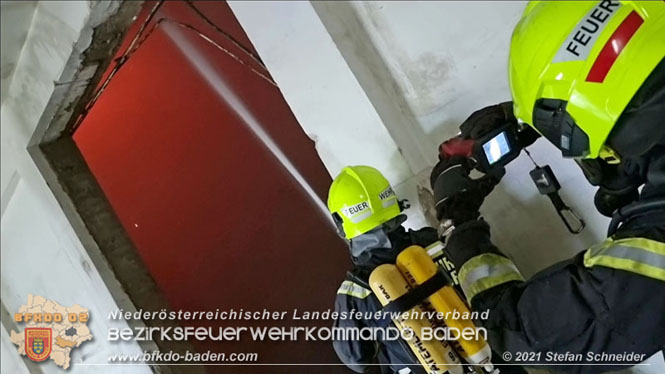 20210921 B4 Großbrand im Gewerbepark Traiskirchen 20210921 B4 Großbrand im Gewerbepark Traiskirchen