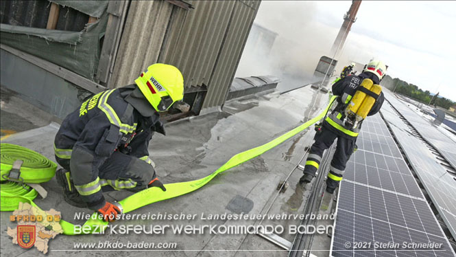 20210921 B4 Großbrand im Gewerbepark Traiskirchen 20210921 B4 Großbrand im Gewerbepark Traiskirchen