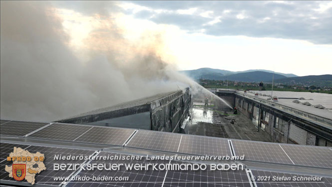 20210921 B4 Großbrand im Gewerbepark Traiskirchen 20210921 B4 Großbrand im Gewerbepark Traiskirchen
