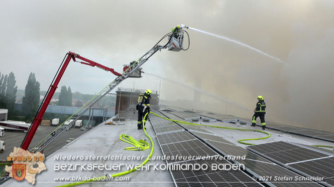 20210921 B4 Großbrand im Gewerbepark Traiskirchen 20210921 B4 Großbrand im Gewerbepark Traiskirchen