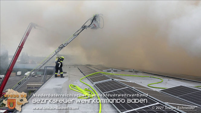 20210921 B4 Großbrand im Gewerbepark Traiskirchen