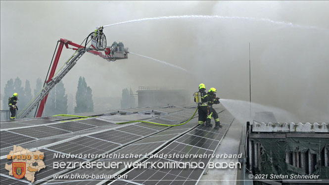 20210921 B4 Großbrand im Gewerbepark Traiskirchen 20210921 B4 Großbrand im Gewerbepark Traiskirchen