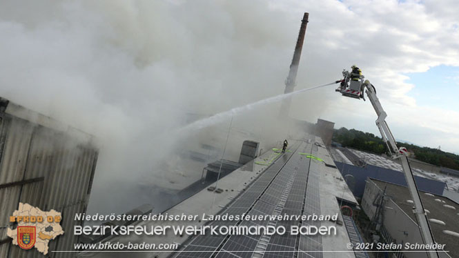 20210921 B4 Großbrand im Gewerbepark Traiskirchen 20210921 B4 Großbrand im Gewerbepark Traiskirchen