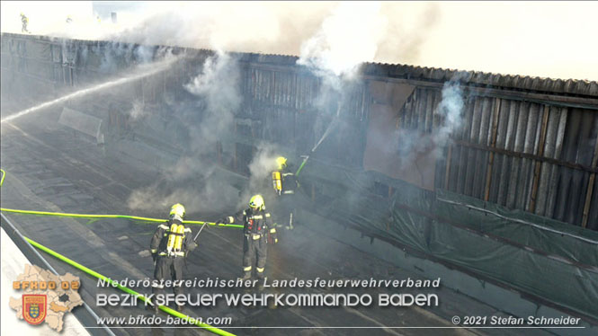 20210921 B4 Großbrand im Gewerbepark Traiskirchen 20210921 B4 Großbrand im Gewerbepark Traiskirchen