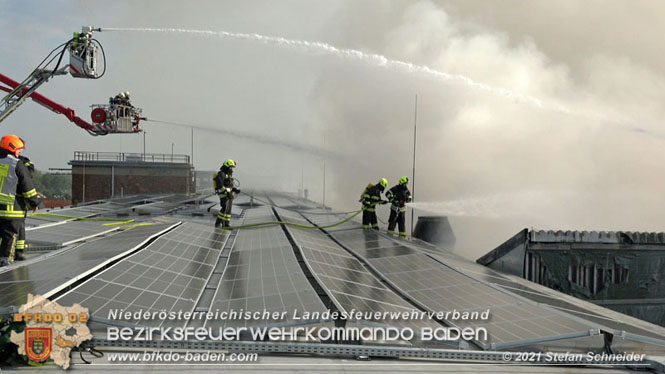 20210921 B4 Großbrand im Gewerbepark Traiskirchen 20210921 B4 Großbrand im Gewerbepark Traiskirchen