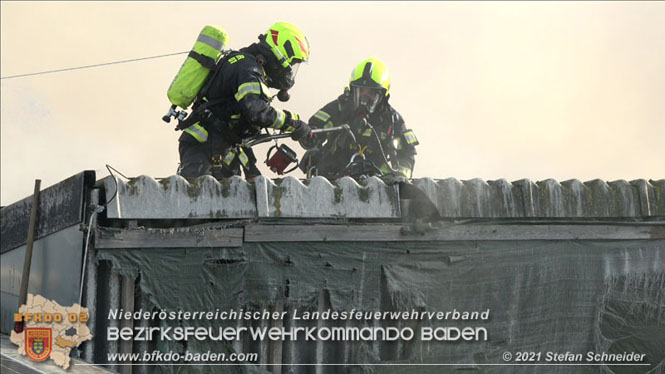 20210921 B4 Großbrand im Gewerbepark Traiskirchen 20210921 B4 Großbrand im Gewerbepark Traiskirchen