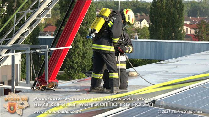 20210921 B4 Großbrand im Gewerbepark Traiskirchen 20210921 B4 Großbrand im Gewerbepark Traiskirchen
