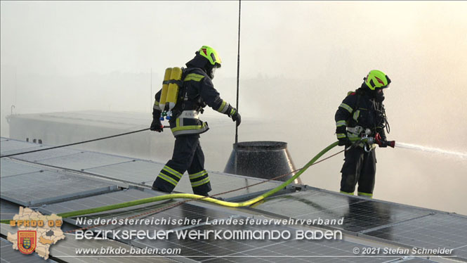 20210921 B4 Großbrand im Gewerbepark Traiskirchen 20210921 B4 Großbrand im Gewerbepark Traiskirchen