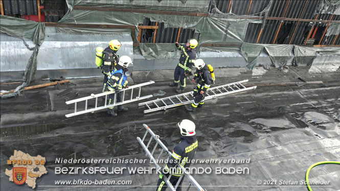 20210921 B4 Großbrand im Gewerbepark Traiskirchen 20210921 B4 Großbrand im Gewerbepark Traiskirchen