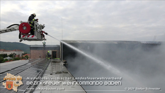 20210921 B4 Großbrand im Gewerbepark Traiskirchen 20210921 B4 Großbrand im Gewerbepark Traiskirchen