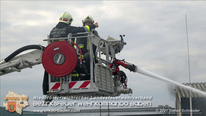 20210921 B4 Großbrand im Gewerbepark Traiskirchen 20210921 B4 Großbrand im Gewerbepark Traiskirchen