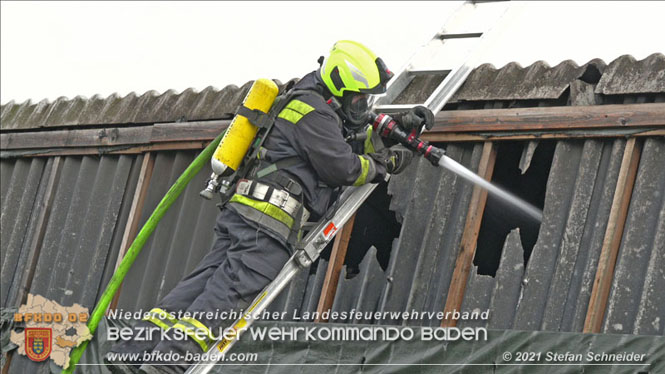 20210921 B4 Großbrand im Gewerbepark Traiskirchen 20210921 B4 Großbrand im Gewerbepark Traiskirchen