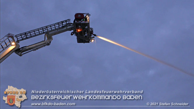 20210921 B4 Großbrand im Gewerbepark Traiskirchen 20210921 B4 Großbrand im Gewerbepark Traiskirchen