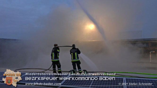 20210921 B4 Großbrand im Gewerbepark Traiskirchen 20210921 B4 Großbrand im Gewerbepark Traiskirchen