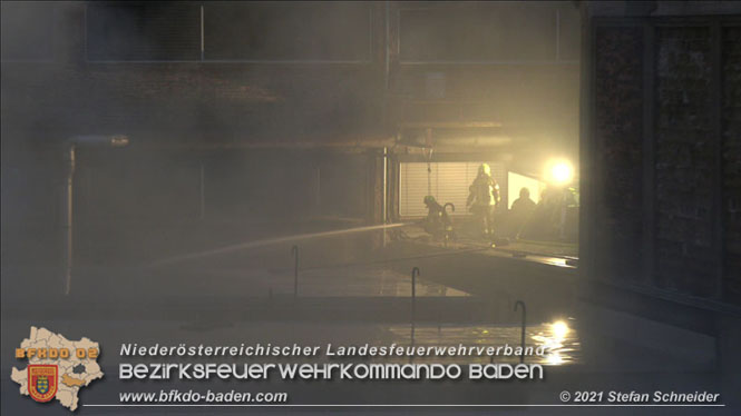 20210921 B4 Großbrand im Gewerbepark Traiskirchen 20210921 B4 Großbrand im Gewerbepark Traiskirchen