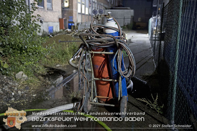 20210921 B4 Großbrand im Gewerbepark Traiskirchen 20210921 B4 Großbrand im Gewerbepark Traiskirchen
