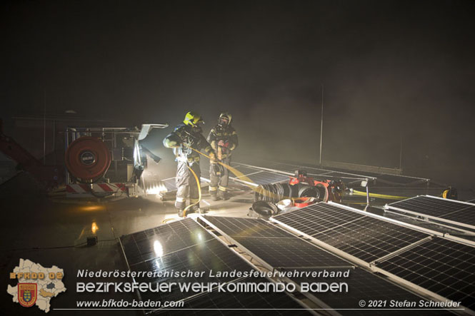 20210921 B4 Großbrand im Gewerbepark Traiskirchen 20210921 B4 Großbrand im Gewerbepark Traiskirchen