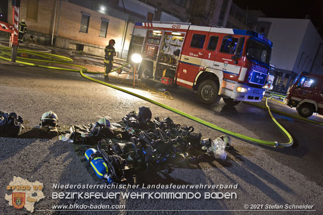 20210921 B4 Großbrand im Gewerbepark Traiskirchen 20210921 B4 Großbrand im Gewerbepark Traiskirchen
