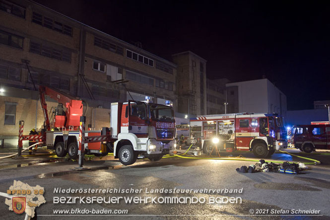20210921 B4 Großbrand im Gewerbepark Traiskirchen 20210921 B4 Großbrand im Gewerbepark Traiskirchen