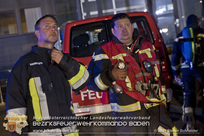 20210921 B4 Großbrand im Gewerbepark Traiskirchen 20210921 B4 Großbrand im Gewerbepark Traiskirchen