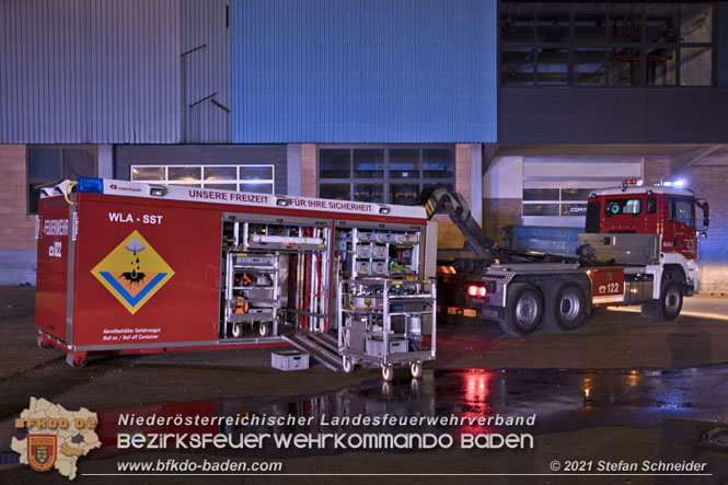 20210921 B4 Großbrand im Gewerbepark Traiskirchen 20210921 B4 Großbrand im Gewerbepark Traiskirchen
