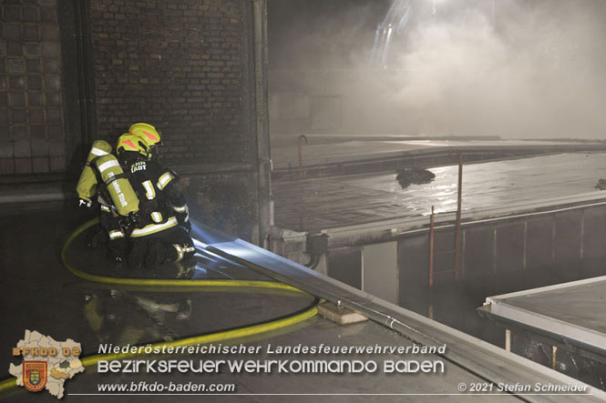 20210921 B4 Großbrand im Gewerbepark Traiskirchen 20210921 B4 Großbrand im Gewerbepark Traiskirchen