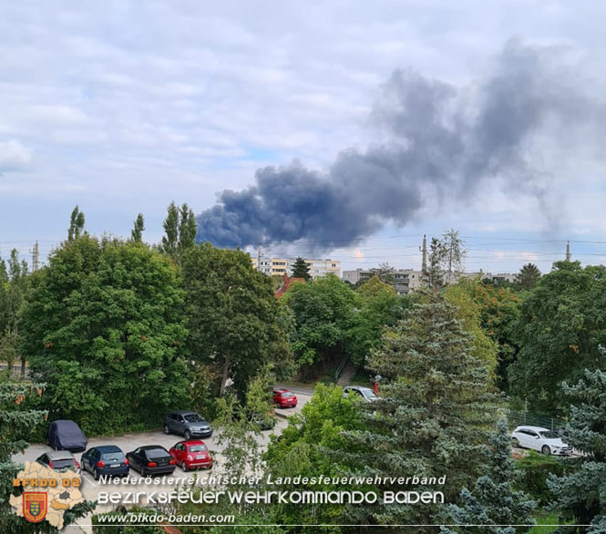 20210921 B4 Großbrand im Gewerbepark Traiskirchen 20210921 B4 Großbrand im Gewerbepark Traiskirchen