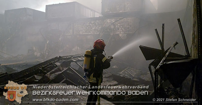 20210921 B4 Grobrand im Gewerbepark Traiskirchen